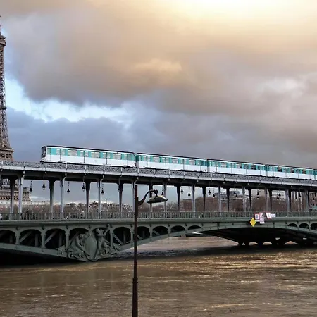 Eiffel Citea Access Dayroom Espace Sans Nuitee Et Partagee Chatillon Nuitee -- Repos Journee Ou Espace Travail 8-19h Proche Tour Eiffel Ou Usage Bureau A L'heure En Journee -- Nuitee Chatillon Avenue Párizs
